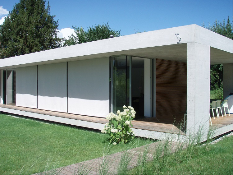 Toldo vertical guiado. Toldos en Asturias